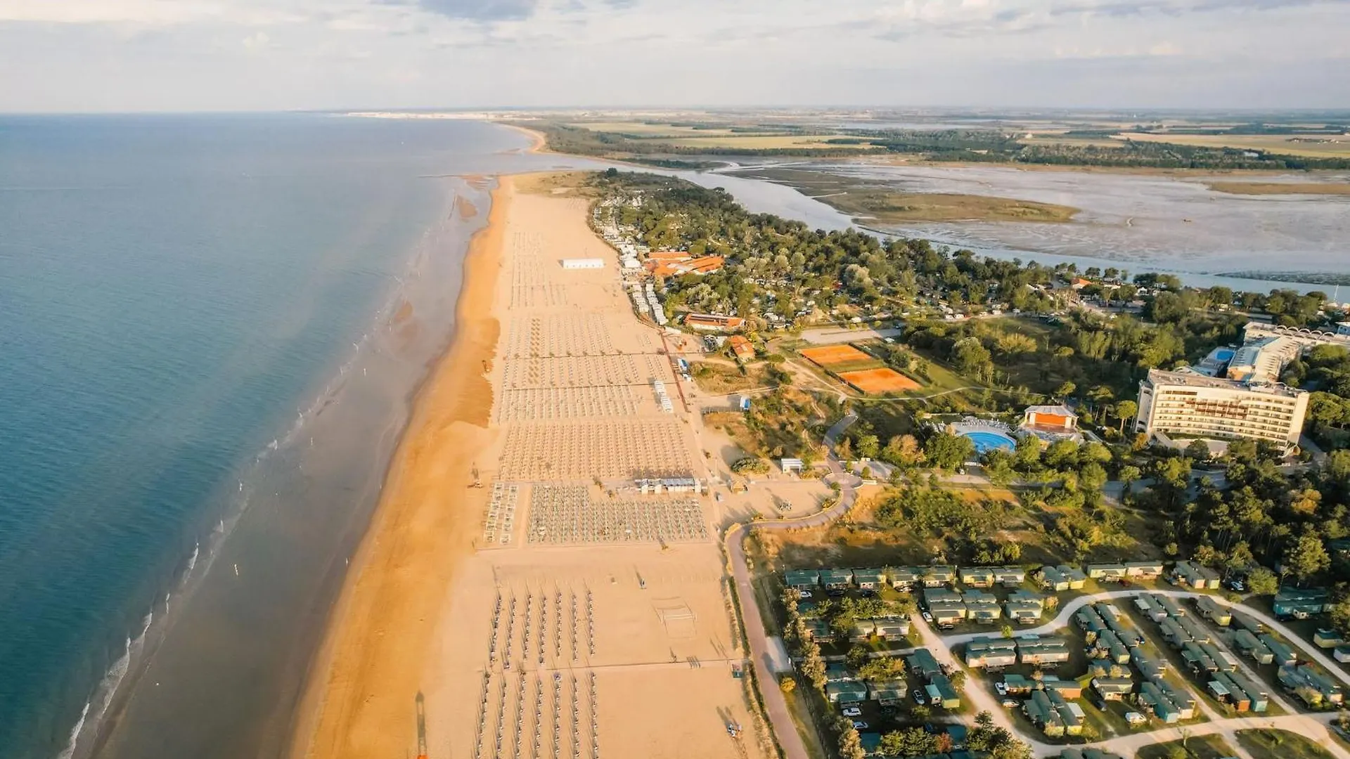 Modern And Comfy Apartment Near Bibione Beach 0*,  Italy